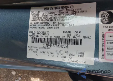 2011 Ford Fusion Hybrid z USA, uszkodzony, nr VIN 3FADP0L37BR302056